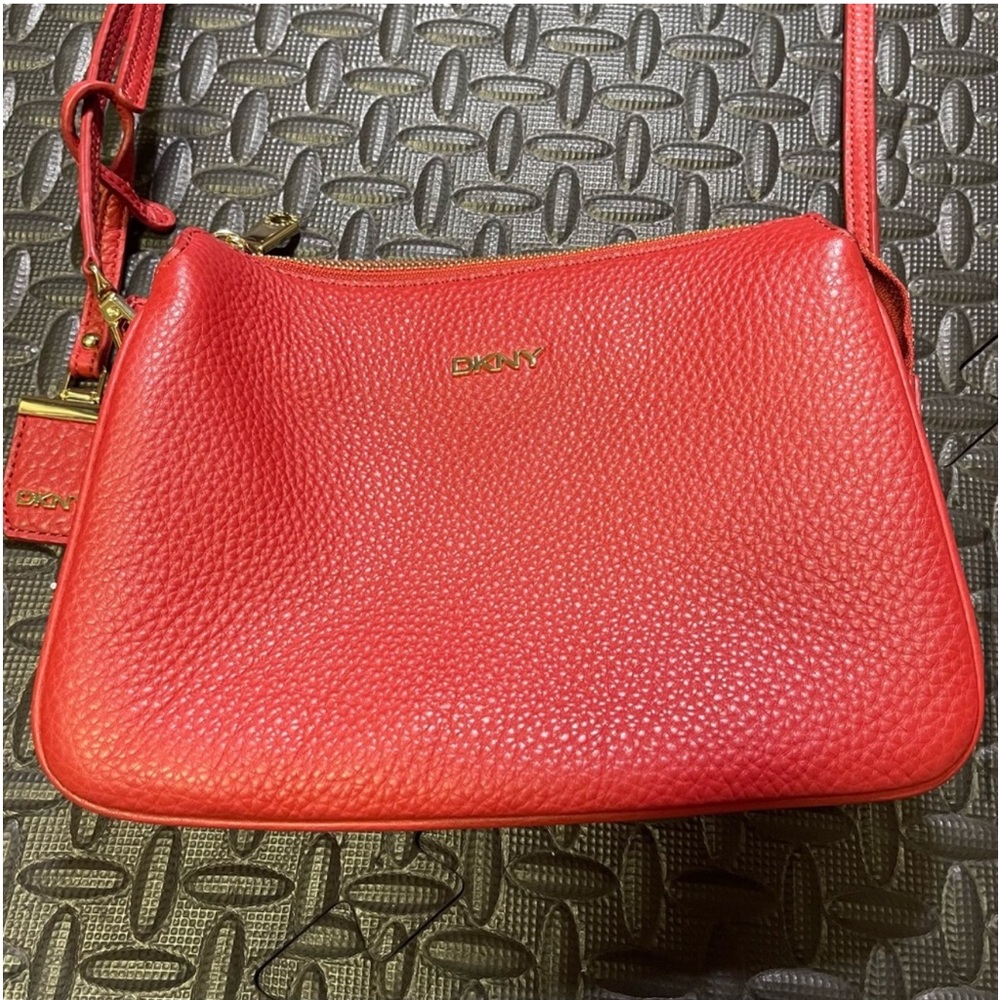 DKNY Crossbody Bag Handbag Genuine Leather Zipped Red Classic Statement - Picture 6 of 11